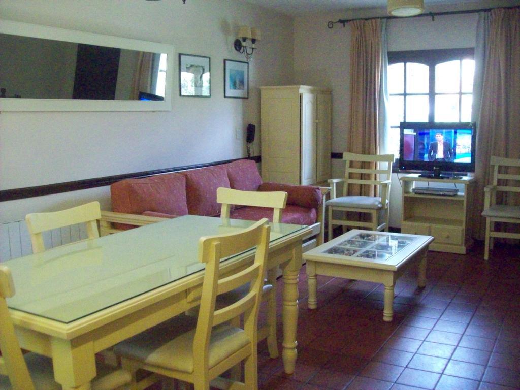 Apart Hotel Las Hadas Carilo Room photo